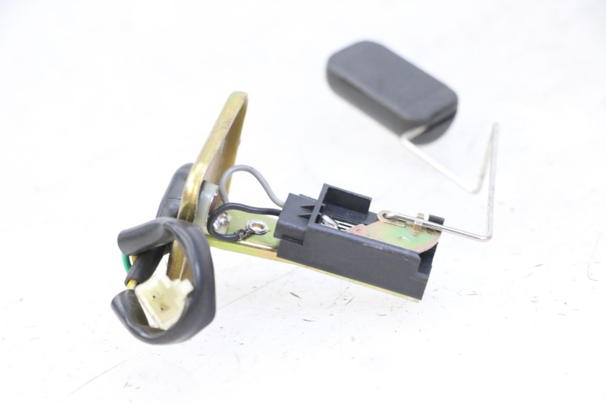 photo de WSKAŹNIK POZIOMU PALIWA W ZBIORNIKU SYM FIDDLE 3 III 50 (2014 - 2020) - Inny kąt widzenia