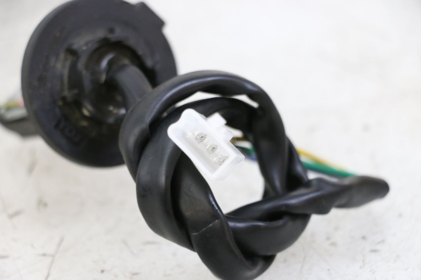 photo de WSKAŹNIK POZIOMU PALIWA W ZBIORNIKU TNT MOTOR BOSTON 4T 50 (2018 - 2025) - Inny kąt widzenia