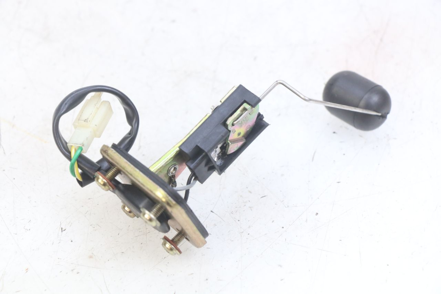 photo de WSKAŹNIK POZIOMU PALIWA W ZBIORNIKU PEUGEOT TWEET 125 (2018 - 2021) - Inny kąt widzenia