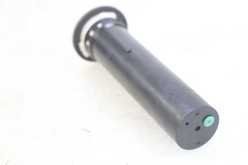 photo de WSKAŹNIK POZIOMU PALIWA W ZBIORNIKU PIAGGIO VESPA LX 2T 50 (2005 - 2013) - Szczegół części