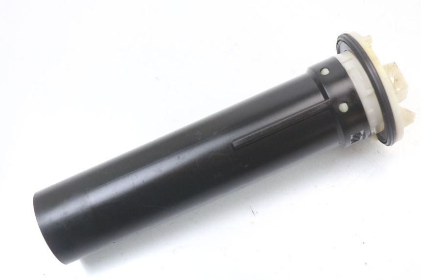 photo de WSKAŹNIK POZIOMU PALIWA W ZBIORNIKU PIAGGIO VESPA LX 2T 50 (2005 - 2013) - Zoom stanu zużycia