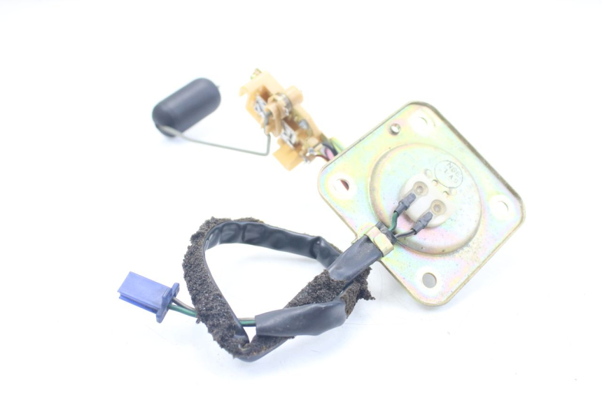 photo de WSKAŹNIK POZIOMU PALIWA W ZBIORNIKU HONDA VFR FI RC46 800 (1998 - 2001) - Widok główny