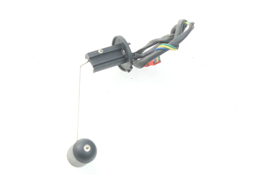 photo de WSKAŹNIK POZIOMU PALIWA W ZBIORNIKU EUROCKA VIRTUALITY GT 4T 50 (2011 - 2017) - Inny kąt widzenia