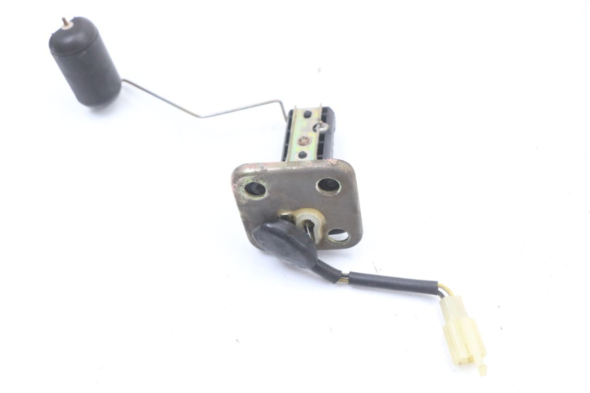 photo de WSKAŹNIK POZIOMU PALIWA W ZBIORNIKU PEUGEOT VIVACITY NEW 4T 50 (2008 - 2017) - Zoom stanu zużycia