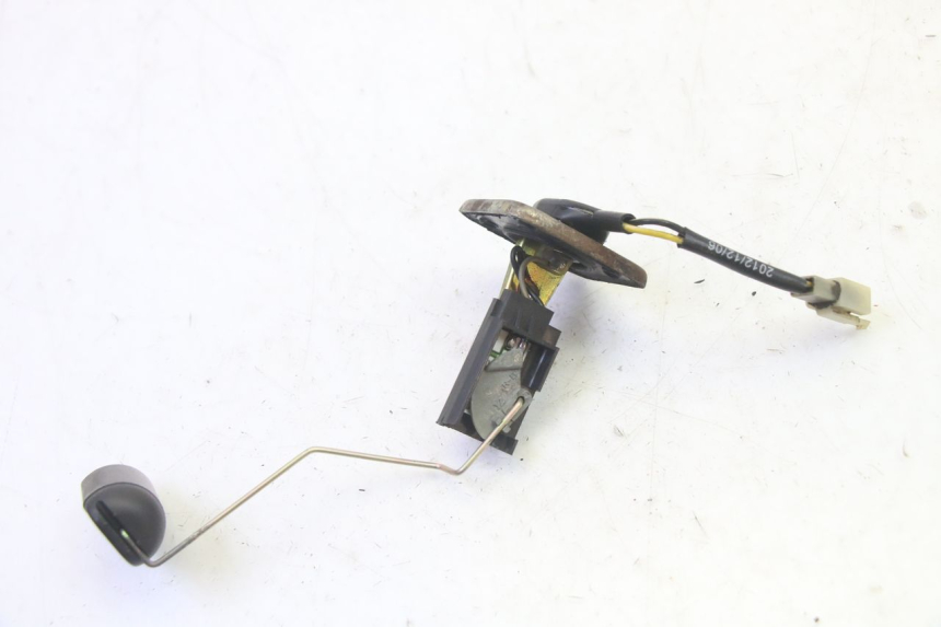 photo de WSKAŹNIK POZIOMU PALIWA W ZBIORNIKU PEUGEOT VIVACITY NEW 4T 50 (2008 - 2017) - Zoom stanu zużycia