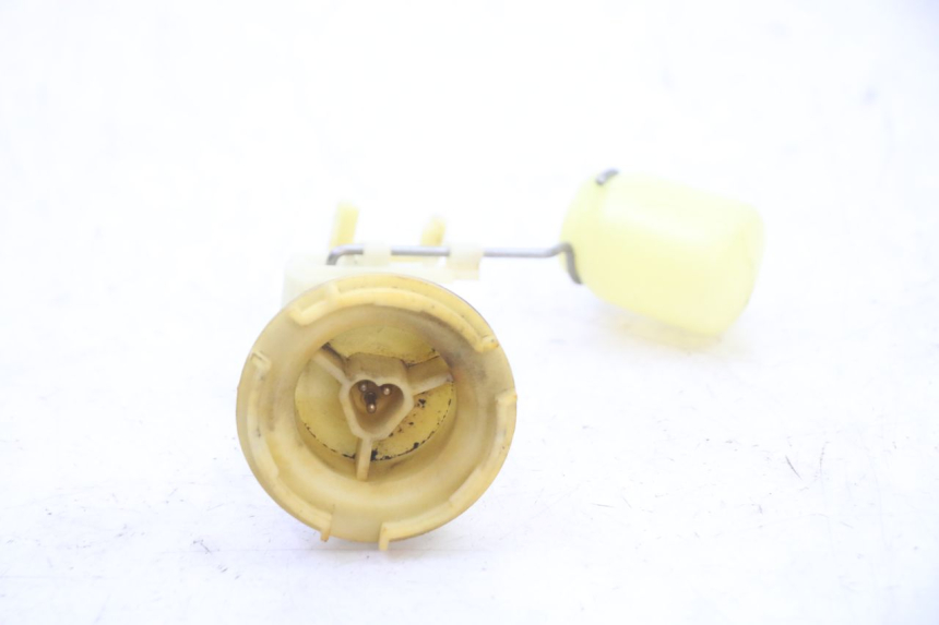 photo de WSKAŹNIK POZIOMU PALIWA W ZBIORNIKU PEUGEOT VIVACITY 50 (2004 - 2009) - Inny kąt widzenia