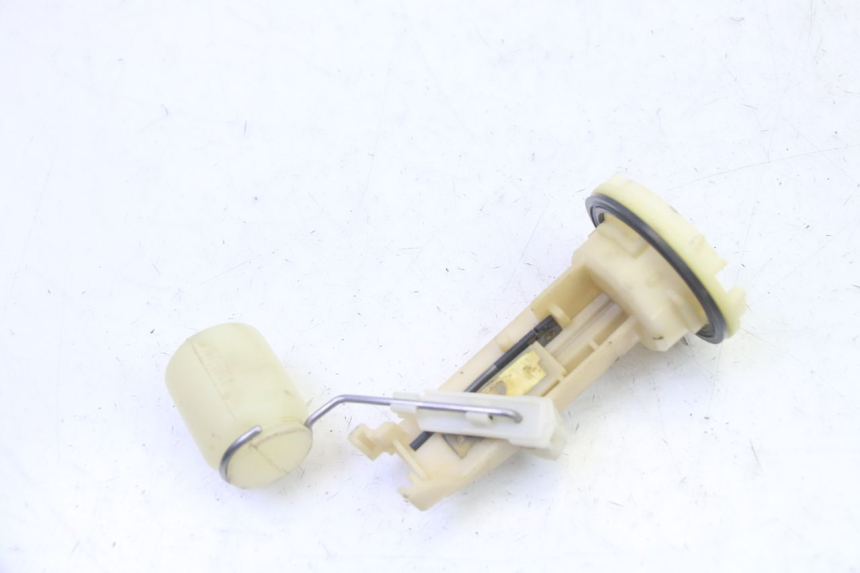 photo de WSKAŹNIK POZIOMU PALIWA W ZBIORNIKU PEUGEOT VIVACITY 100 (1999 - 2008) - Widok główny