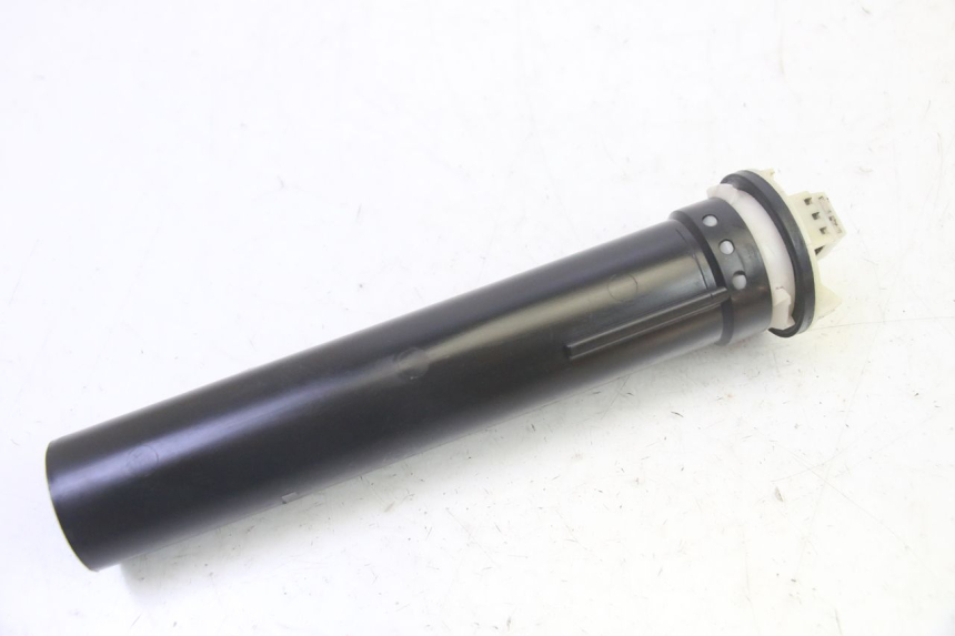 photo de WSKAŹNIK POZIOMU PALIWA W ZBIORNIKU PIAGGIO X8 125 (2004 - 2007) - Zoom stanu zużycia