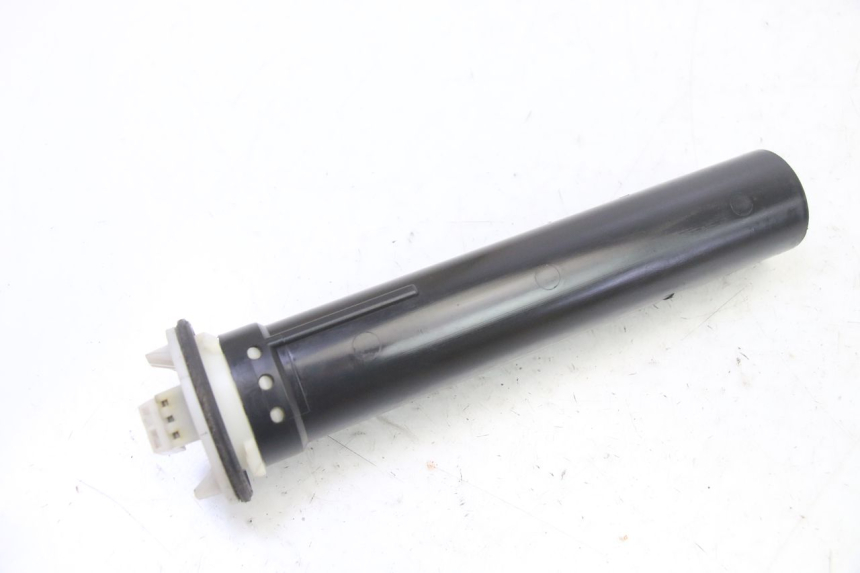 photo de WSKAŹNIK POZIOMU PALIWA W ZBIORNIKU PIAGGIO X9 EVOLUTION 125 (2003 - 2007) - Zoom stanu zużycia