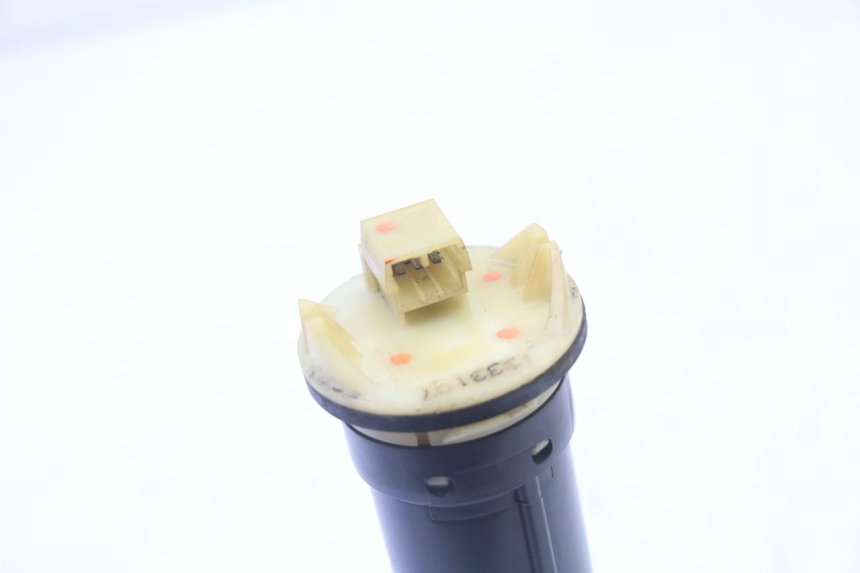 photo de WSKAŹNIK POZIOMU PALIWA W ZBIORNIKU PIAGGIO X9 EVOLUTION 125 (2003 - 2007) - Zoom stanu zużycia