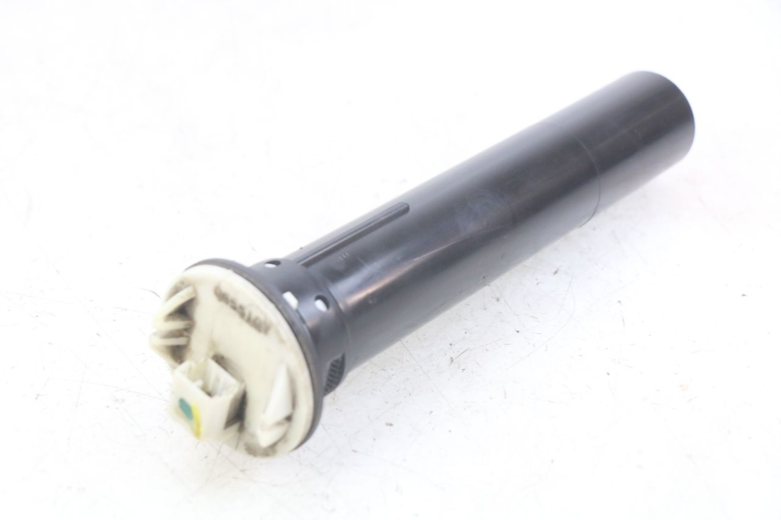 photo de WSKAŹNIK POZIOMU PALIWA W ZBIORNIKU PIAGGIO XEVO - X EVO 125 (2007 - 2017) - Widok główny