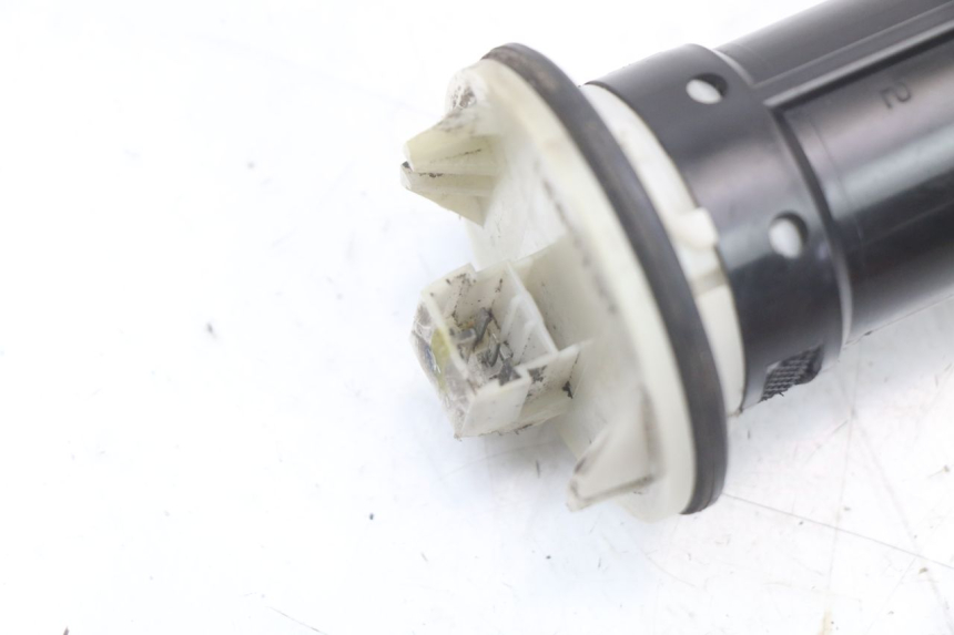 photo de WSKAŹNIK POZIOMU PALIWA W ZBIORNIKU PIAGGIO XEVO - X EVO 125 (2007 - 2017) - Szczegół części