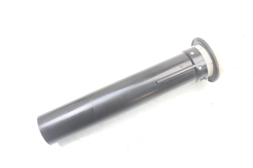 photo de WSKAŹNIK POZIOMU PALIWA W ZBIORNIKU PIAGGIO XEVO - X EVO 125 (2007 - 2017) - Inny kąt widzenia