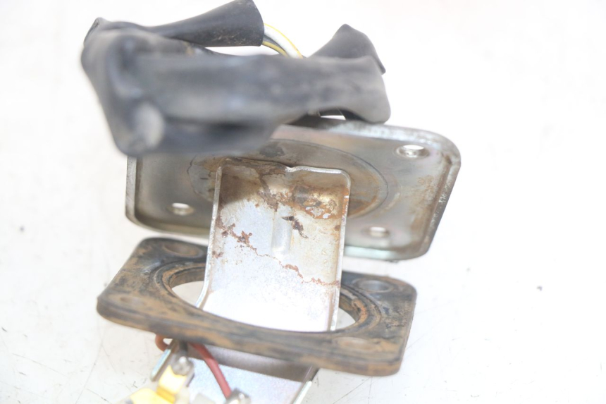 photo de WSKAŹNIK POZIOMU PALIWA W ZBIORNIKU KAWASAKI Z 750 (2007 - 2013) - Punkty mocowania