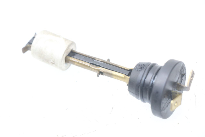 photo de MIARKA POZIOMU OLEJU W ZBIORNIKU MBK BOOSTER SPIRIT 50 (2004 - 2017) - Widok główny