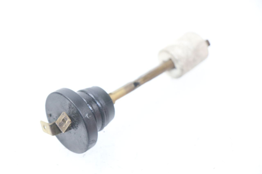 photo de MIARKA POZIOMU OLEJU W ZBIORNIKU MBK BOOSTER SPIRIT 50 (2004 - 2017) - Zoom stanu zużycia