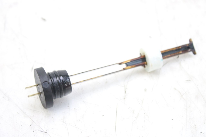 photo de MIARKA POZIOMU OLEJU W ZBIORNIKU PEUGEOT ELYSTAR 50 (2002 - 2014) - Zoom stanu zużycia