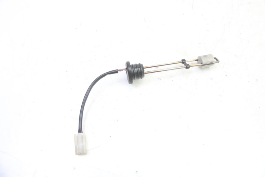 photo de MIARKA POZIOMU OLEJU W ZBIORNIKU APRILIA ETX 125 (1998 - 2002) - Zoom stanu zużycia