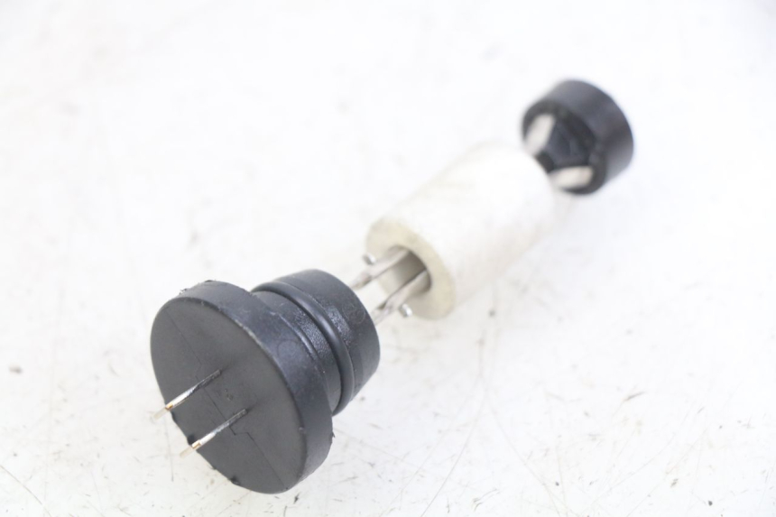 photo de MIARKA POZIOMU OLEJU W ZBIORNIKU HONDA FES PANTHEON 2T 125 (1998 - 2002) - Widok główny