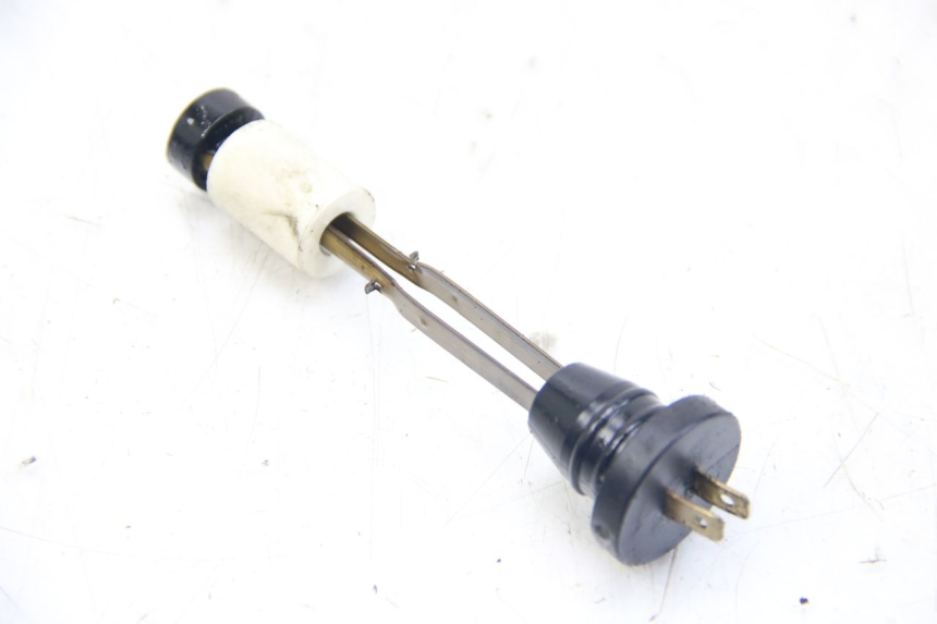 photo de MIARKA POZIOMU OLEJU W ZBIORNIKU MBK FLIPPER 50 (2004 - 2012) - Widok główny