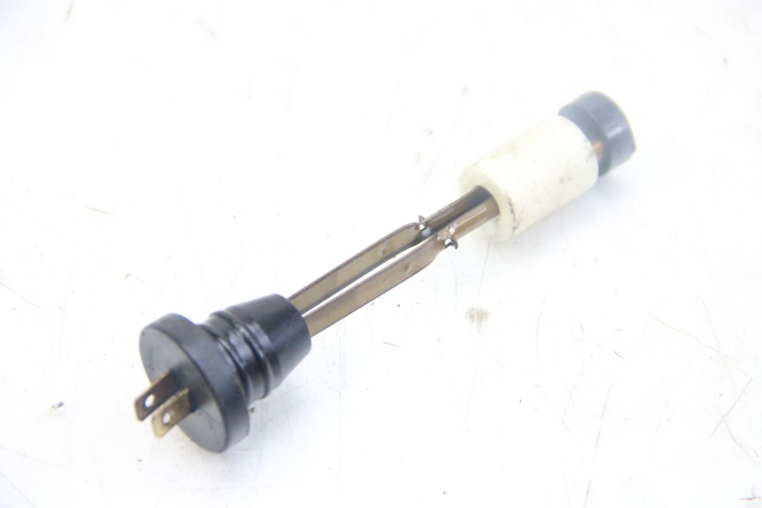 photo de MIARKA POZIOMU OLEJU W ZBIORNIKU MBK FLIPPER 50 (2004 - 2012) - Inny kąt widzenia