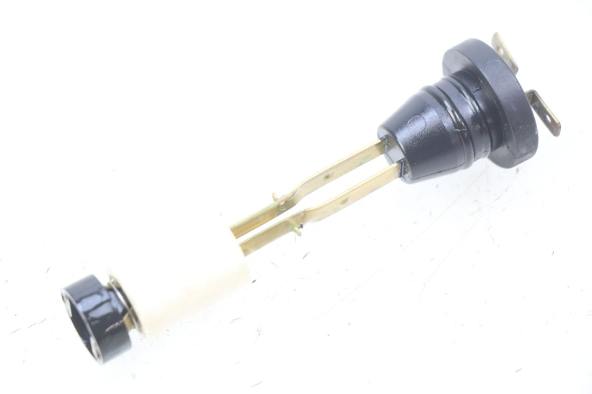 photo de MIARKA POZIOMU OLEJU W ZBIORNIKU PEUGEOT FOX 50 (1995 - 2003) - Szczegół części