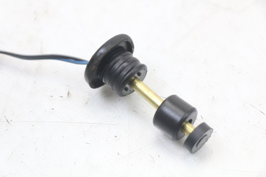 photo de MIERNIK POZIOMU OLEJU W ZBIORNIKU NECO GPX LC 2T 50 (2014 - 2018) - Zoom stanu zużycia