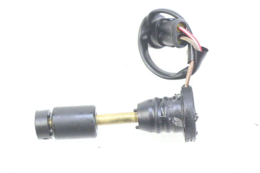 photo de MIARKA POZIOMU OLEJU W ZBIORNIKU RIDE KALLIO 50 (2010 - 2019) - Zbliżenie techniczne