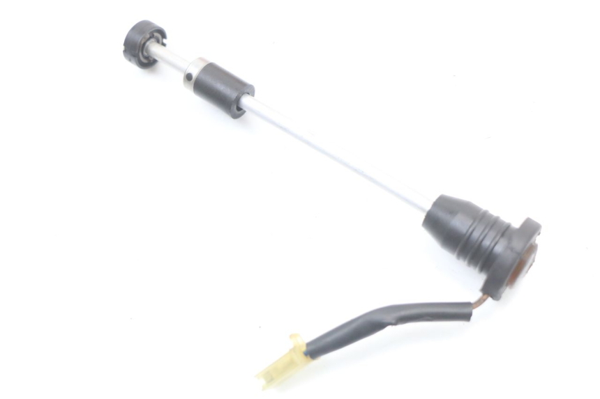 photo de MIARKA POZIOMU OLEJU W ZBIORNIKU KAWASAKI KDX 125 (1990 - 1991) - Zbliżenie techniczne