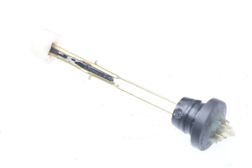 photo de MIARKA POZIOMU OLEJU W ZBIORNIKU PEUGEOT LUDIX 50 (2005 - 2007) - Widok główny