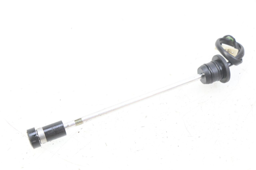 photo de MIARKA POZIOMU OLEJU W ZBIORNIKU RIEJU MRT 50 (2009 - 2017) - Widok główny