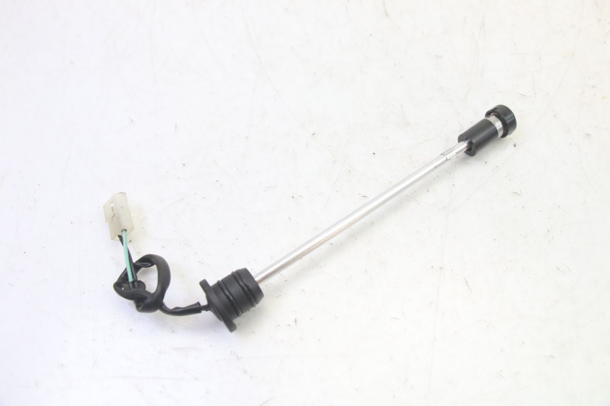 photo de MIARKA POZIOMU OLEJU W ZBIORNIKU RIEJU MRT 50 (2018 - 2021) - Zbliżenie techniczne