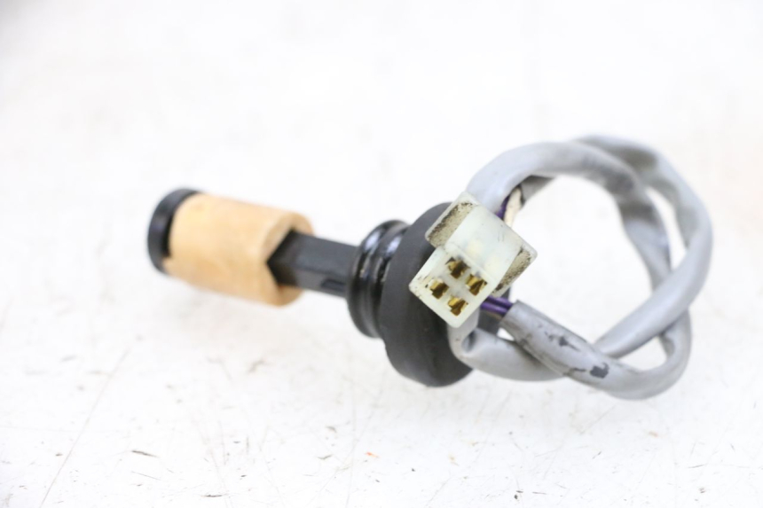 photo de MIARKA POZIOMU OLEJU W ZBIORNIKU PIAGGIO NEW TYPHOON 50 (2018 - 2021) - Zoom stanu zużycia