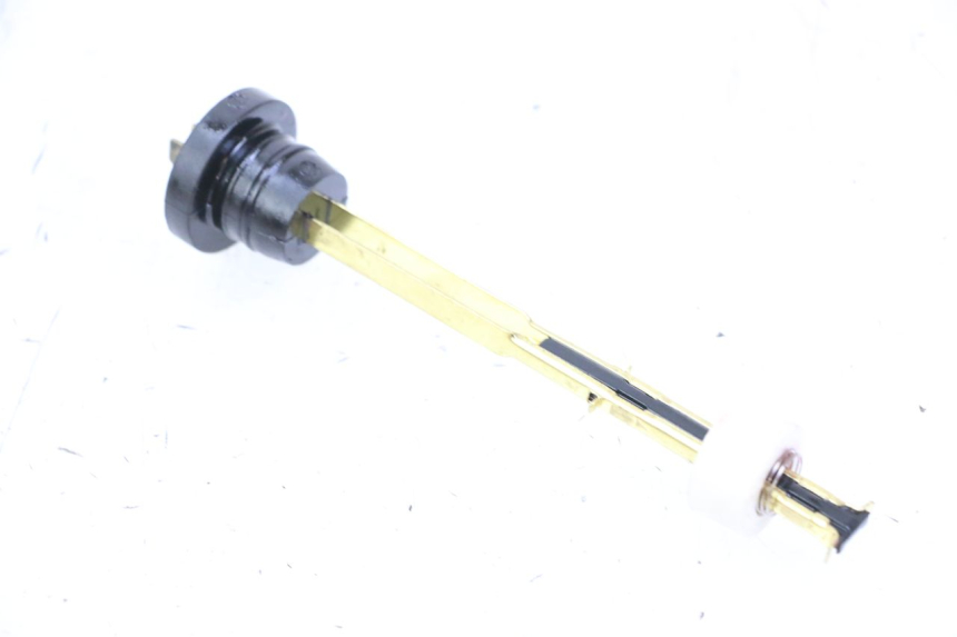 photo de MIARKA POZIOMU OLEJU W ZBIORNIKU PEUGEOT TKR TREKKER FURIOUS 50 (2005 - 2014) - Szczegół części