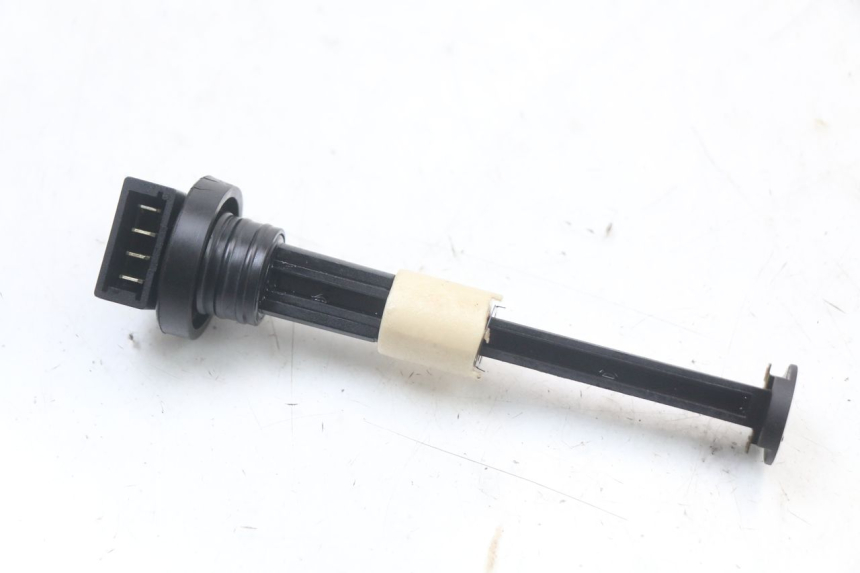 photo de MIARKA POZIOMU OLEJU W ZBIORNIKU GILERA RUNNER LC 50 (1997 - 1998) - Widok główny