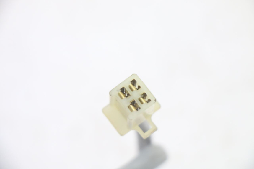 photo de MIARKA POZIOMU OLEJU W ZBIORNIKU GILERA RUNNER SP 50 (2009 - 2017) - Inny kąt widzenia