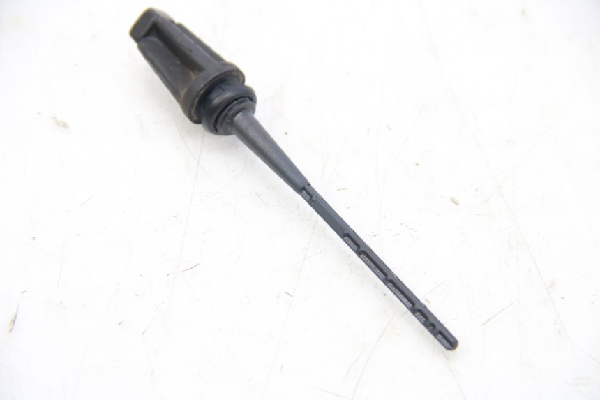 photo de MIARKA POZIOMU OLEJU W ZBIORNIKU APRILIA SCARABEO 4T 50 (2009 - 2017) - Szczegół części