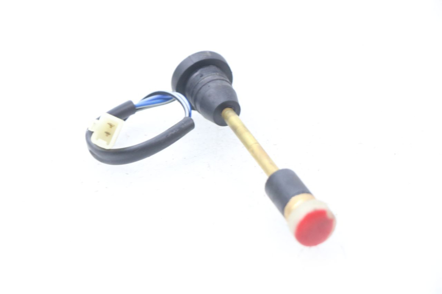 photo de MIARKA POZIOMU OLEJU W ZBIORNIKU PEUGEOT SPEEDFIGHT 3 AIR 50 (2009 - 2015) - Zoom stanu zużycia