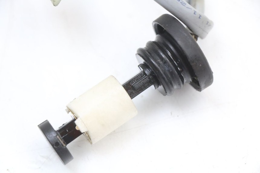 photo de MIARKA POZIOMU OLEJU W ZBIORNIKU APRILIA SR 2T 50 (2018 - 2022) - Inny kąt widzenia