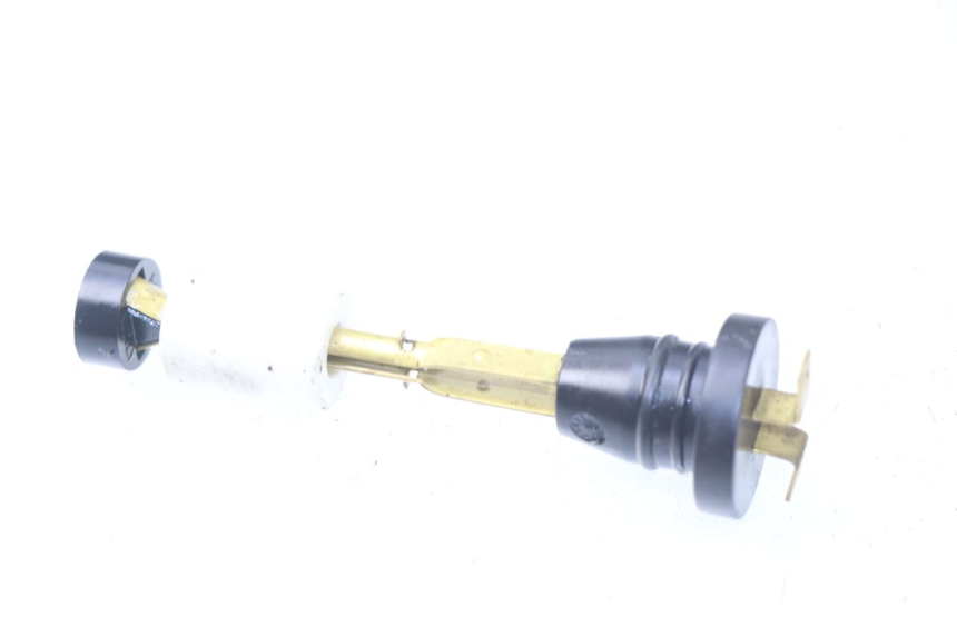 photo de MIARKA POZIOMU OLEJU W ZBIORNIKU MBK STUNT NAKED 50 (2004 - 2018) - Zoom stanu zużycia