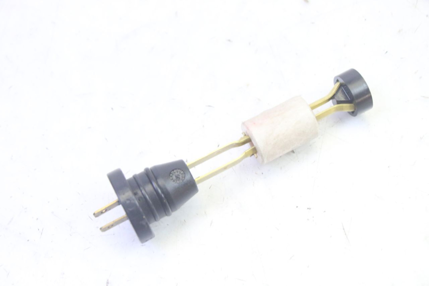 photo de MIARKA POZIOMU OLEJU W ZBIORNIKU YAMAHA TZR 50 (2008 - 2016) - Widok główny