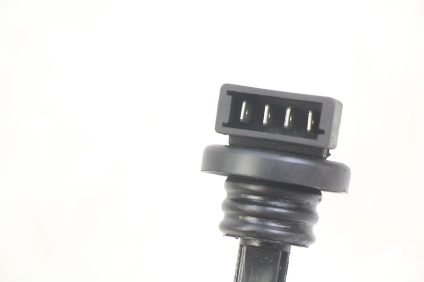 photo de MIARKA POZIOMU OLEJU W ZBIORNIKU PIAGGIO VESPA S 2T 50 (2007 - 2014) - Zoom stanu zużycia