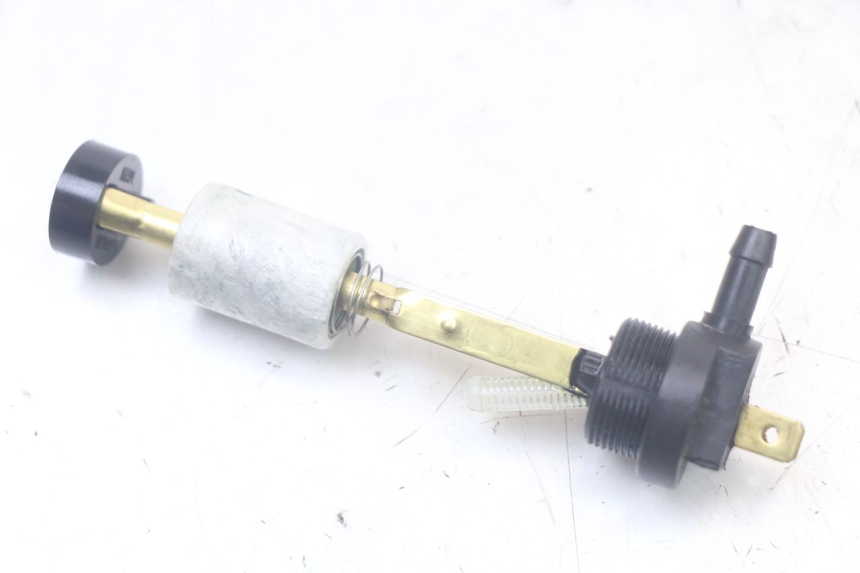 photo de MIARKA POZIOMU OLEJU W ZBIORNIKU FANTIC XM PERFORMANCE 2T 50 (2021 - 2022) - Zoom stanu zużycia