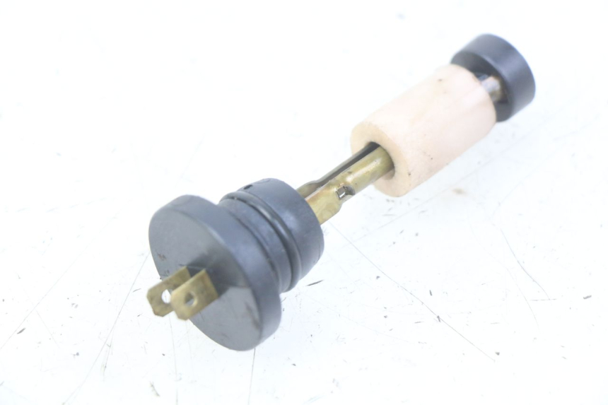 photo de MIARKA POZIOMU OLEJU W ZBIORNIKU PEUGEOT ZENITH 50 (1994 - 1999) - Szczegół części