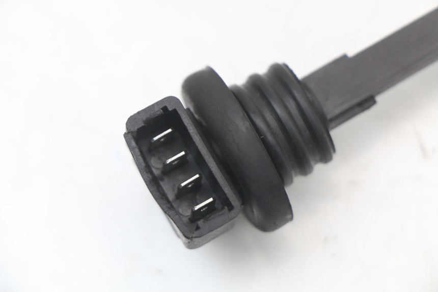 photo de MIARKA POZIOMU OLEJU W ZBIORNIKU PIAGGIO ZIP 2T 50 (2009 - 2019) - Szczegół części