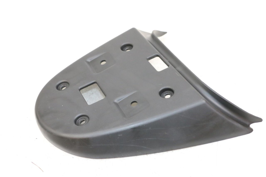 photo de Złącze tylnej owiewki DAELIM A-FOUR 2T 50 (2005 - 2012) - Inny kąt widzenia