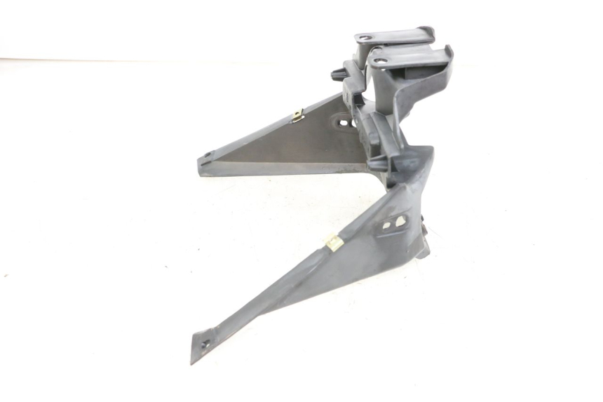 photo de Złącze tylnej owiewki KYMCO AGILITY 4T 50 (2005 - 2018) - Zoom stanu zużycia