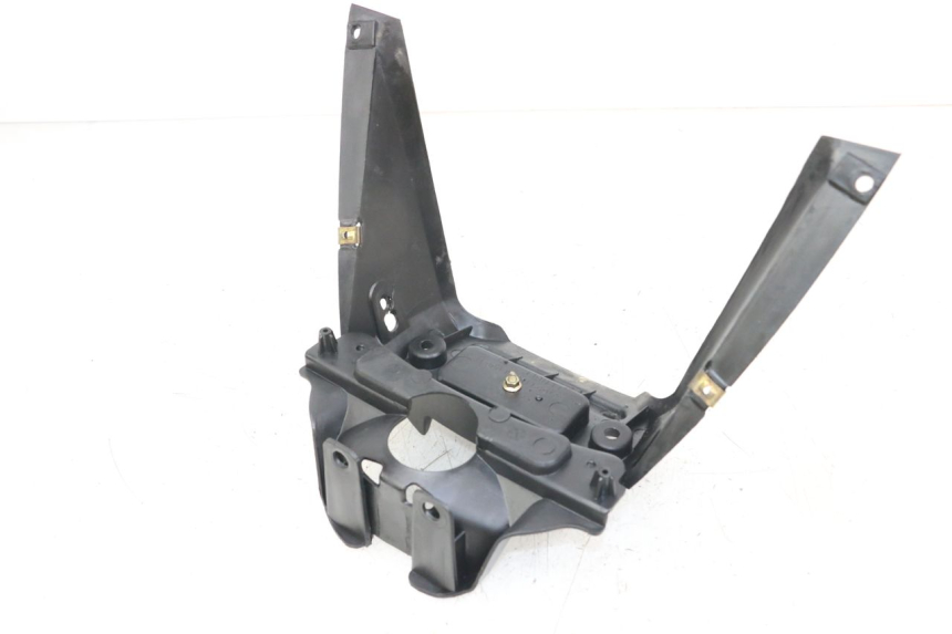 photo de Złącze tylnej owiewki KYMCO AGILITY 4T 50 (2005 - 2018) - Zoom stanu zużycia