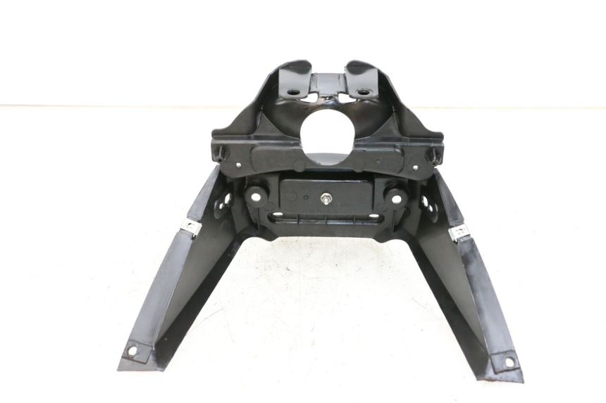 photo de Złącze owiewki tylnej KYMCO AGILITY 4T 50 (2018 - 2022) - Zoom stanu zużycia