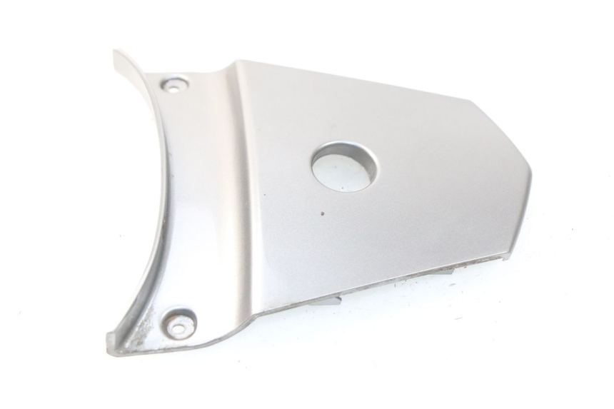 photo de Złącze tylnej owiewki KYMCO AGILITY CITY 4T 50 (2008 - 2016) - Zoom stanu zużycia